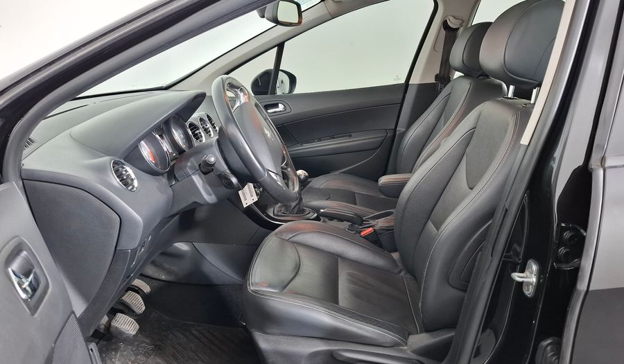 Peugeot 308 1.6 HDI FELINE Hatchback 2018