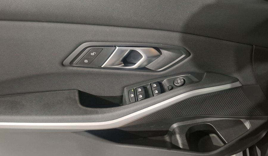 Bmw Serie 3 2.0 320I AUTO Sedan 2021