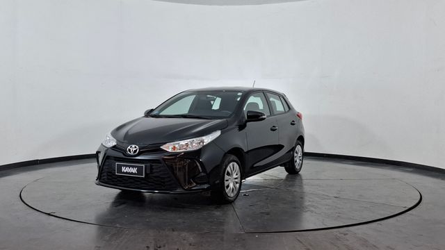 Toyota • Yaris
