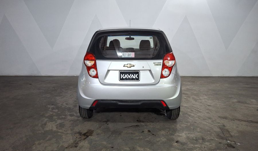Chevrolet Spark 1.4 LT B MT Hatchback 2016