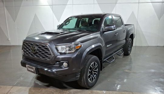 Toyota • Tacoma