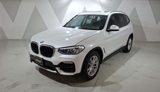 2019 • 77,165 km • Automático
