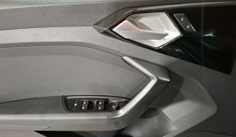 Audi A1 1.0 SB 30 TFSI URBAN DCT Hatchback 2023