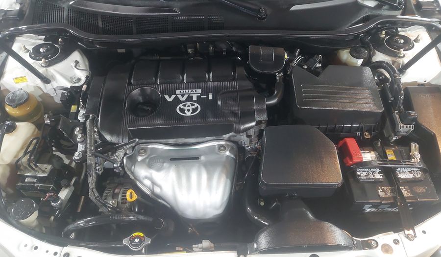 Toyota Camry 2.5L LE 6AT Sedan 2010