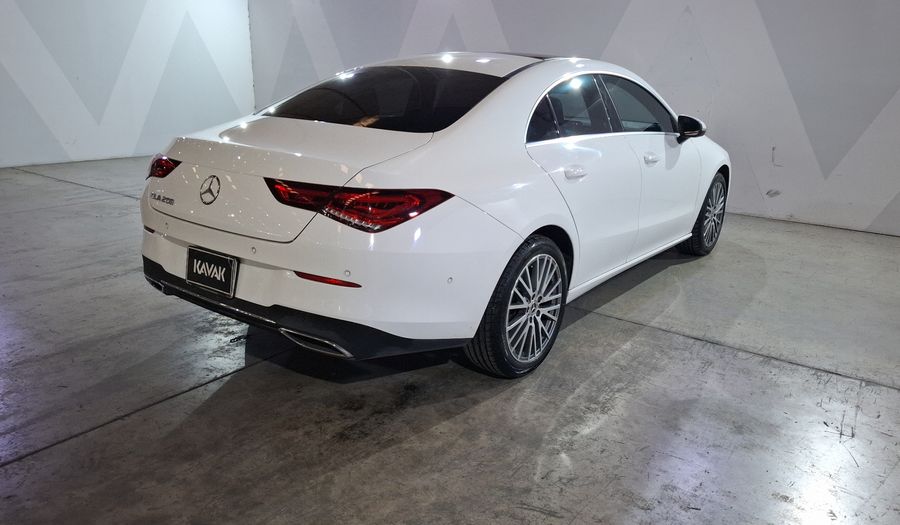 Mercedes Benz Clase Cla 1.3 CLA 200 PROGRESSIVE DCT Coupe 2021