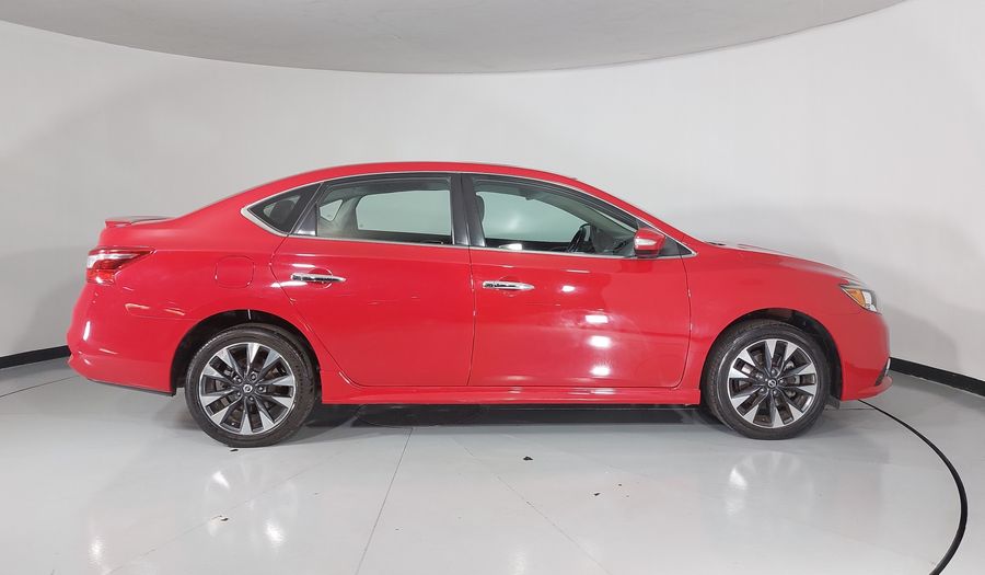 Nissan Sentra 1.6 SR TURBO Sedan 2017