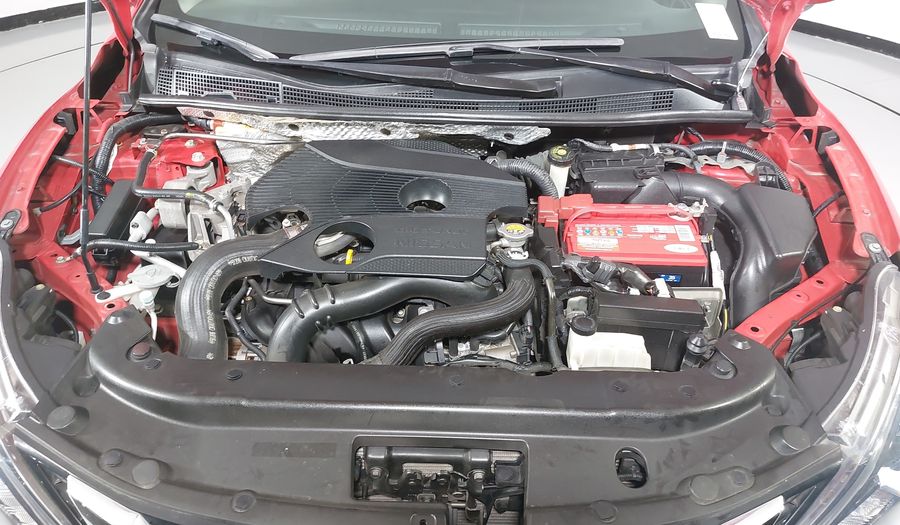 Nissan Sentra 1.6 SR TURBO Sedan 2017