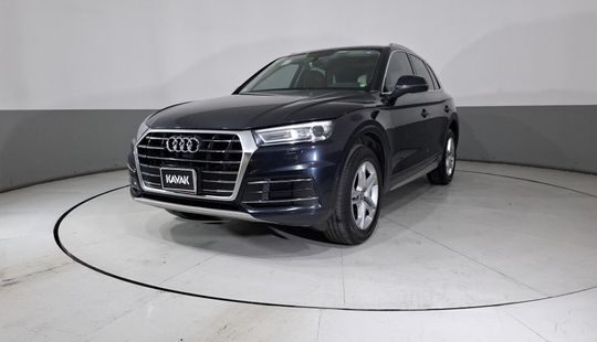 Audi • Q5