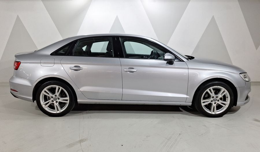 Audi A3 1.4 TFSI DYNAMIC Sedan 2017