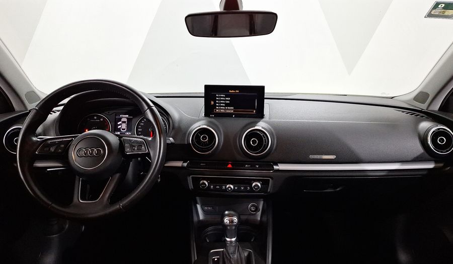 Audi A3 1.4 TFSI DYNAMIC Sedan 2017