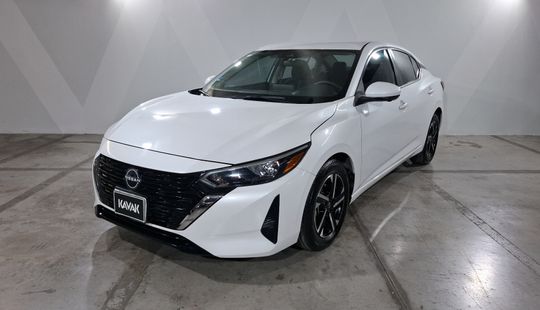 Nissan • Sentra