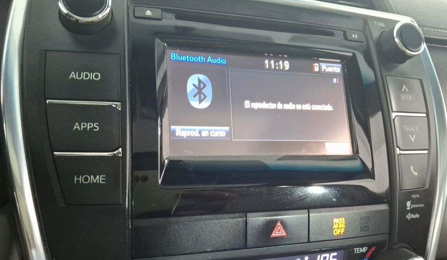 Toyota Camry 2.5 XLE L4 6AT Sedan 2015