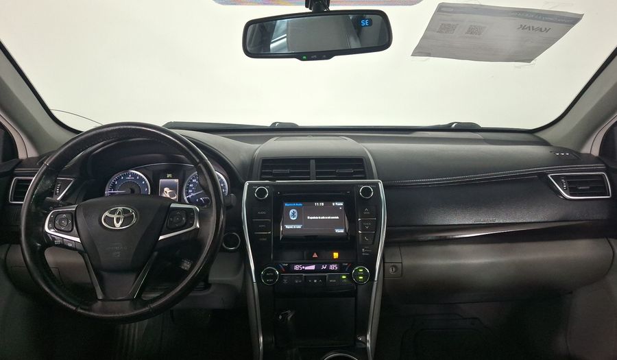 Toyota Camry 2.5 XLE L4 6AT Sedan 2015