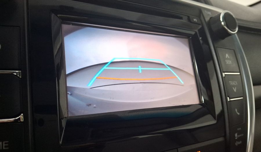 Toyota Camry 2.5 XLE L4 6AT Sedan 2015