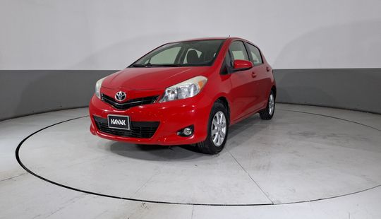Toyota • Yaris