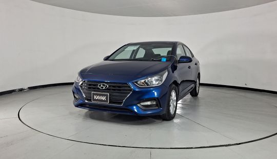 Hyundai • Accent