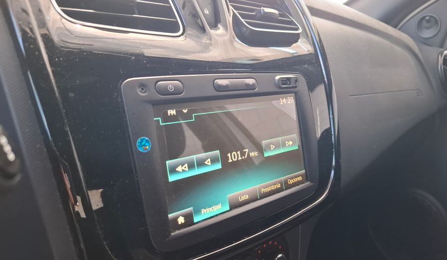 Renault Sandero 1.6 ZEN Hatchback 2022