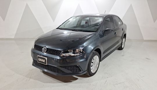 Volkswagen • Vento