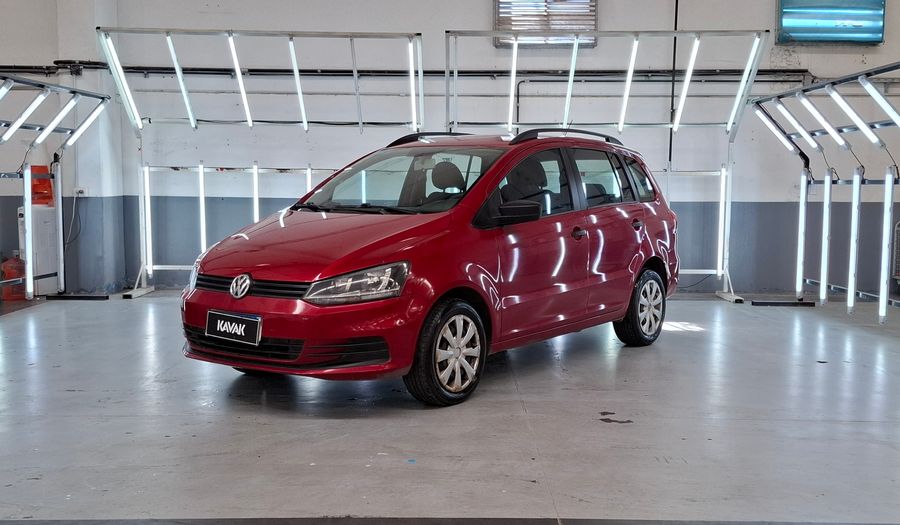 Volkswagen Suran 1.6 COMFORTLINE Wagon 2016