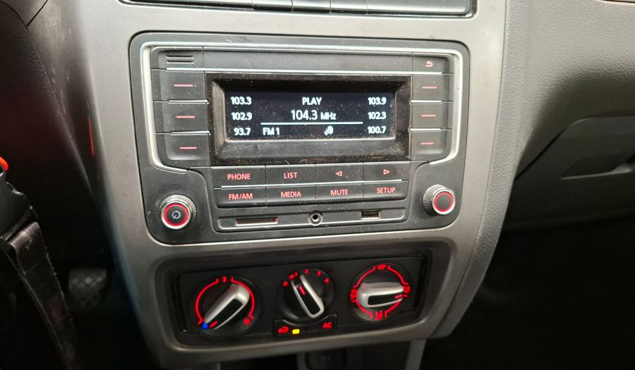 Volkswagen Suran 1.6 COMFORTLINE Wagon 2016