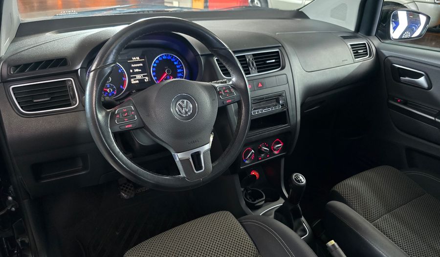Volkswagen Suran 1.6 COMFORTLINE MT Minivan 2010