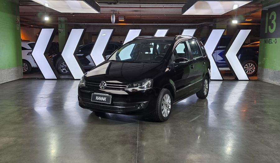Volkswagen Suran 1.6 COMFORTLINE MT Minivan 2010