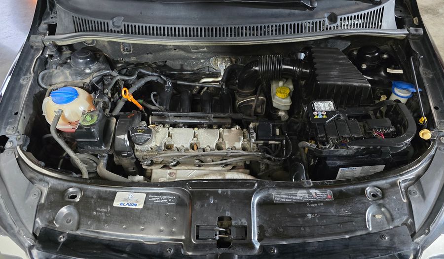 Volkswagen Suran 1.6 COMFORTLINE MT Minivan 2010