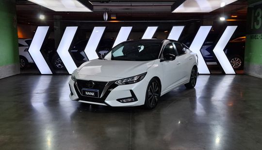 Nissan • Sentra