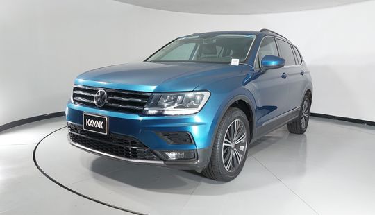Volkswagen • Tiguan