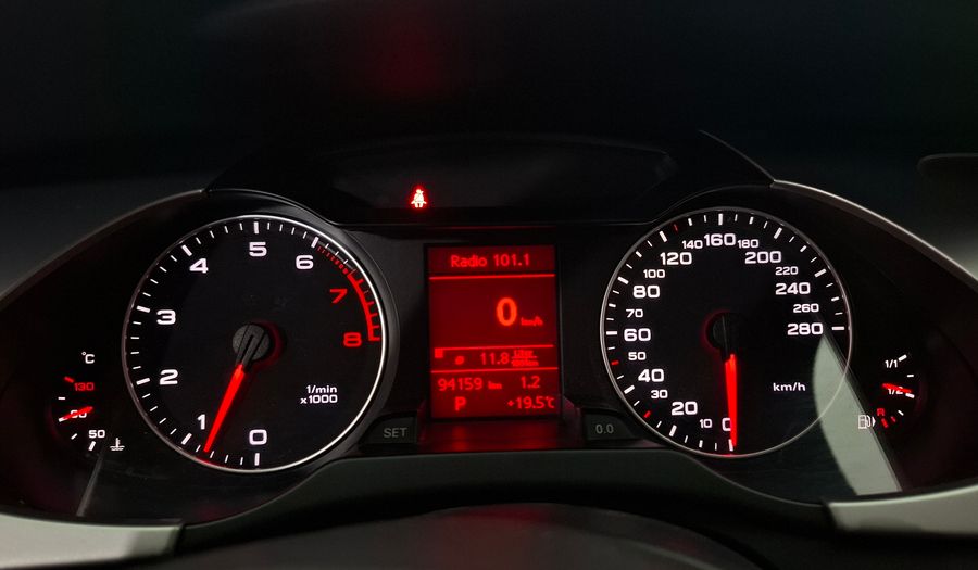Audi A4 2.0 TFSI MULTITRONIC AMBITION Sedan 2012