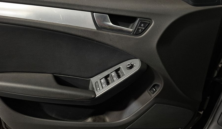 Audi A4 2.0 TFSI MULTITRONIC AMBITION Sedan 2012