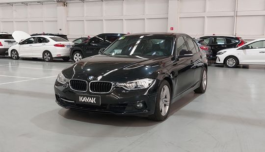 Bmw • 320i