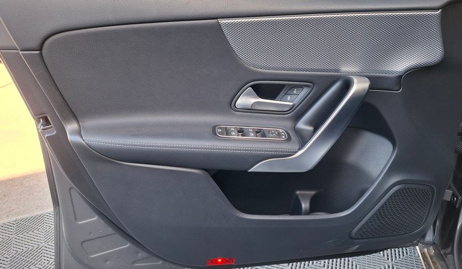 Mercedes Benz Clase A 1.3 A200 PROGRESSIVE 163 AT Hatchback 2023