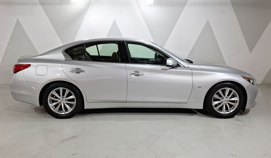 Infiniti Q50 3.7 SEDUCTION AT Sedan 2015