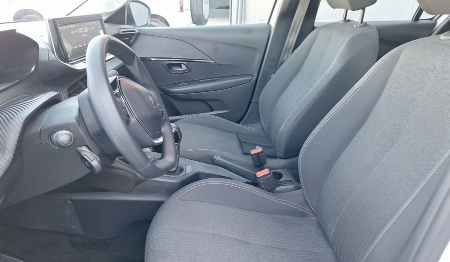 Peugeot 208 1.2 PURETECH 75 HP STYLE Hatchback 2024