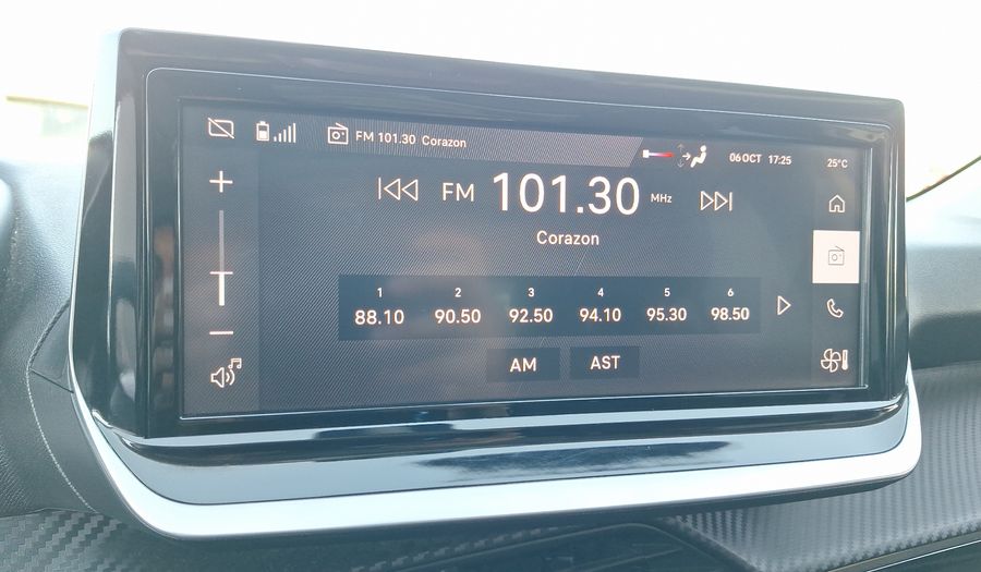 Peugeot 208 1.2 PURETECH 75 HP STYLE Hatchback 2024