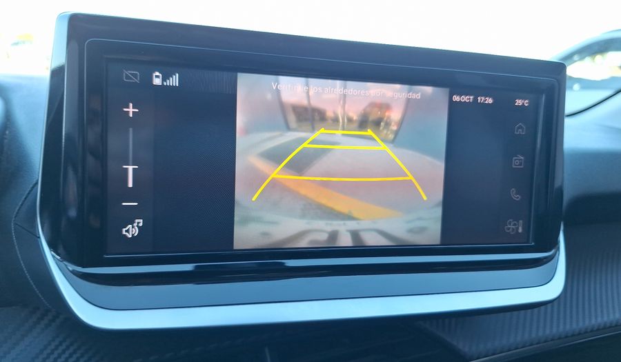 Peugeot 208 1.2 PURETECH 75 HP STYLE Hatchback 2024