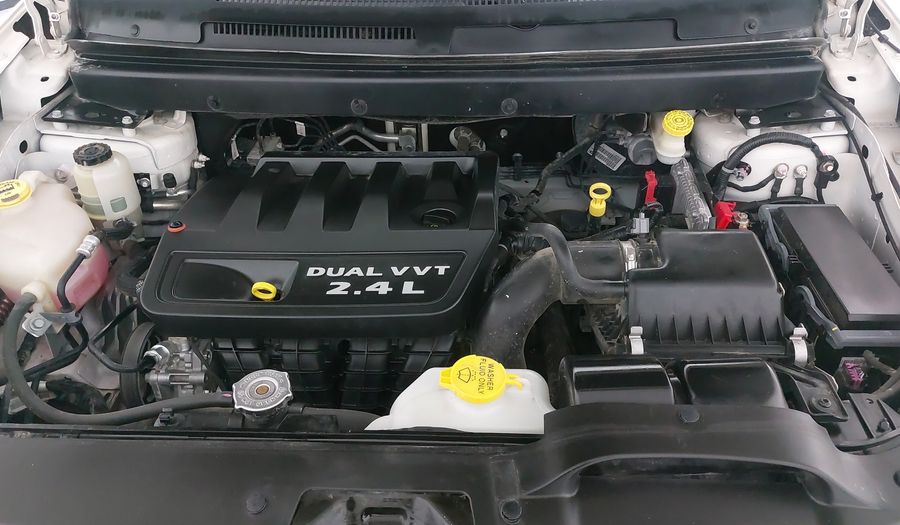 Dodge Journey 2.4 SXT+ 5 PASAJEROS Suv 2015