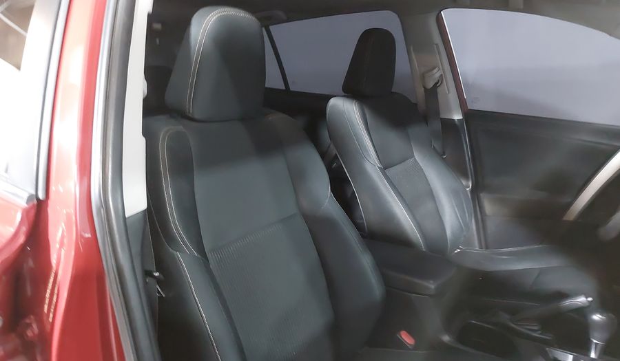 Toyota Rav4 2.5 XLE AT Suv 2013