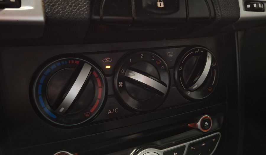 Renault Koleos 2.5 EXPRESSION 4X2 Suv 2011