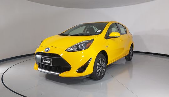 Toyota • Prius C