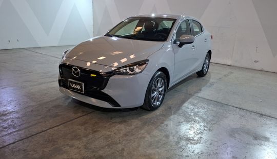 Mazda • Mazda 2