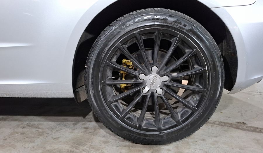 Audi A3 1.4 TFSI AMBIENTE MT Hatchback 2015