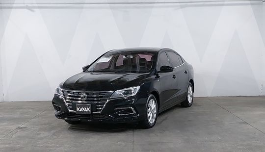 2023 • 30,000 km • Automático