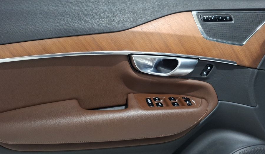 Volvo Xc90 2.0 T6 MOMENTUM AUTO AWD Suv 2021