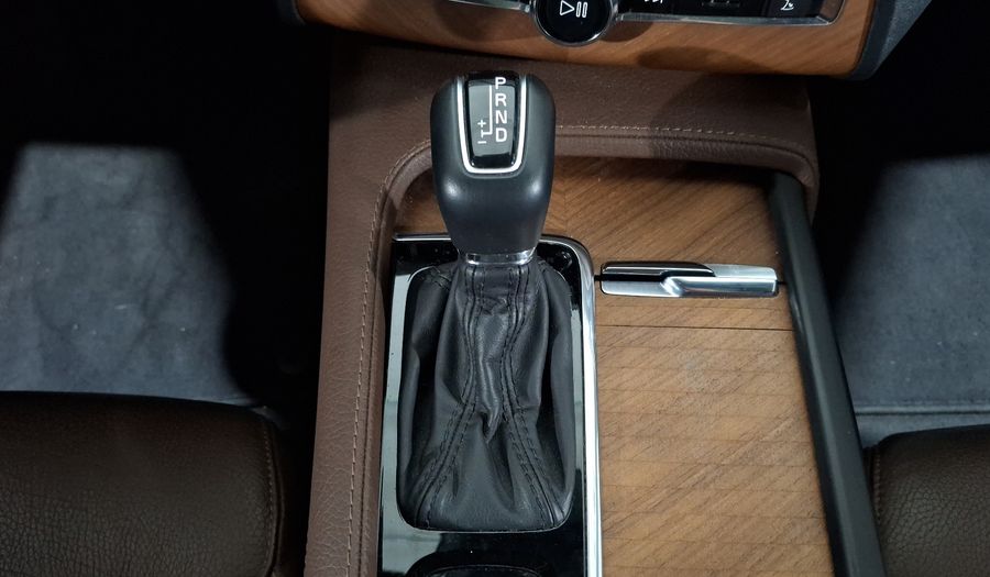 Volvo Xc90 2.0 T6 MOMENTUM AUTO AWD Suv 2021