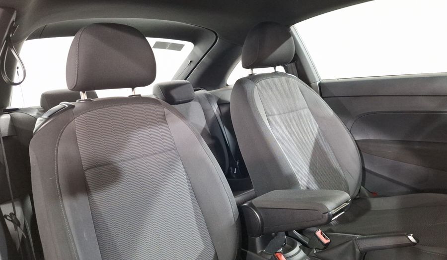 Volkswagen Beetle 2.5 TIPTRONIC Hatchback 2014