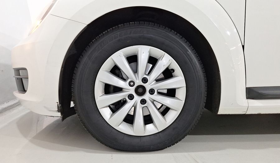 Volkswagen Beetle 2.5 TIPTRONIC Hatchback 2014