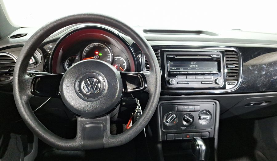 Volkswagen Beetle 2.5 TIPTRONIC Hatchback 2014