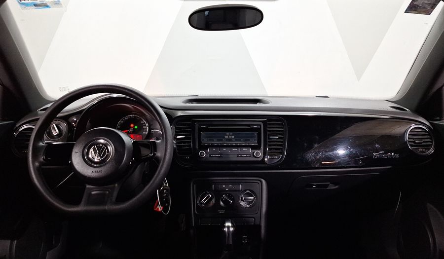 Volkswagen Beetle 2.5 TIPTRONIC Hatchback 2014